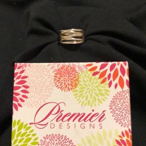 Premier Designs Down to the Wire Ring